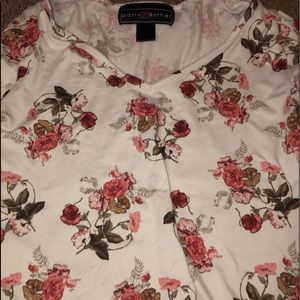 Flower-T shirt.